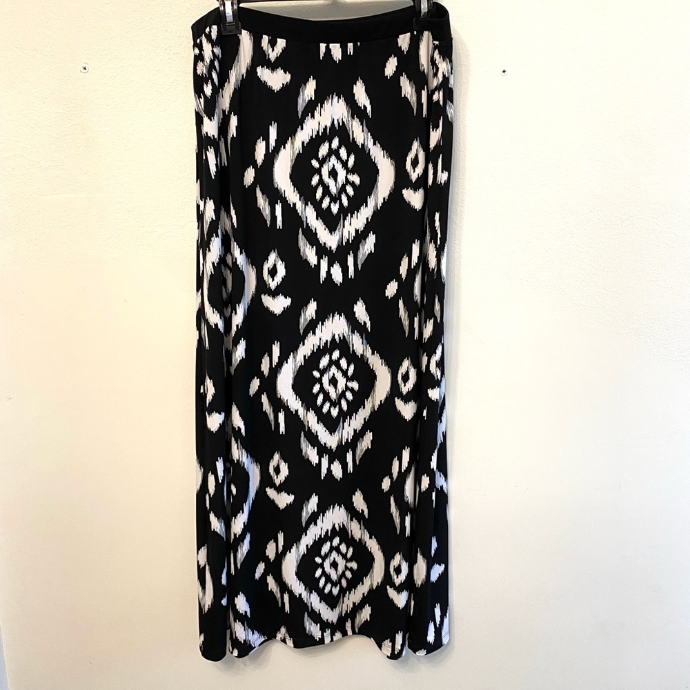 Maxi skirt from White House black market